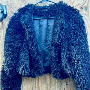NWOT SHEIN cropped jacket black, fluffy size XS